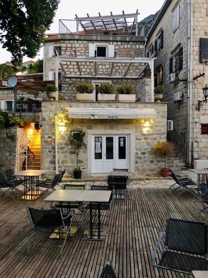 Sunny Port Apartment & Rooms Пераст Экстерьер фото